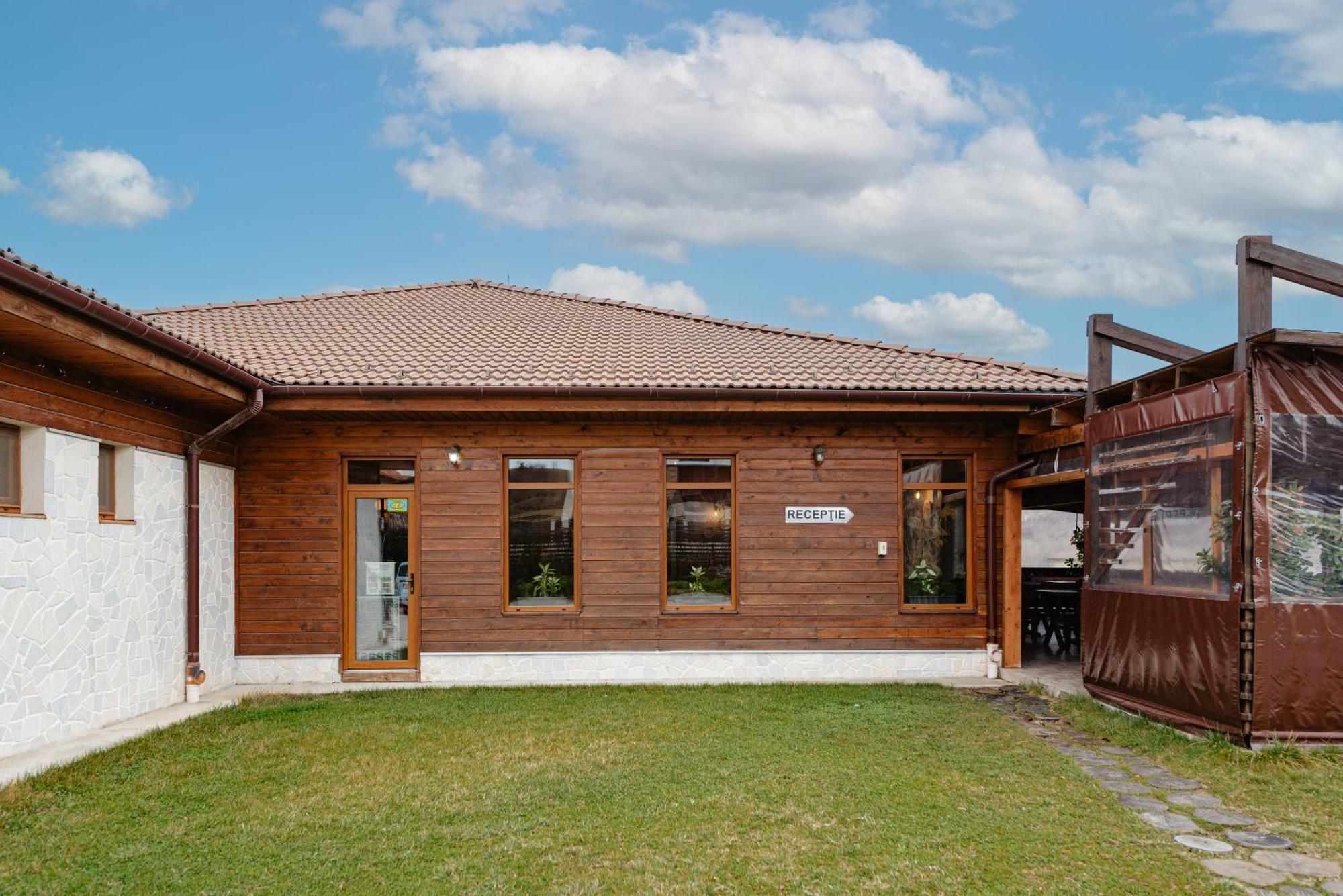 Casa Dinainte Spa Resort (Adults Only) Sălicea Zewnętrze zdjęcie
